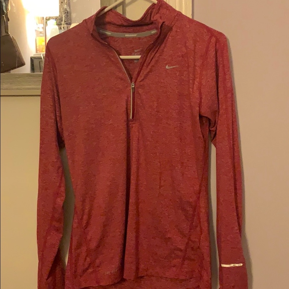 Nike Women’s Quarterzip